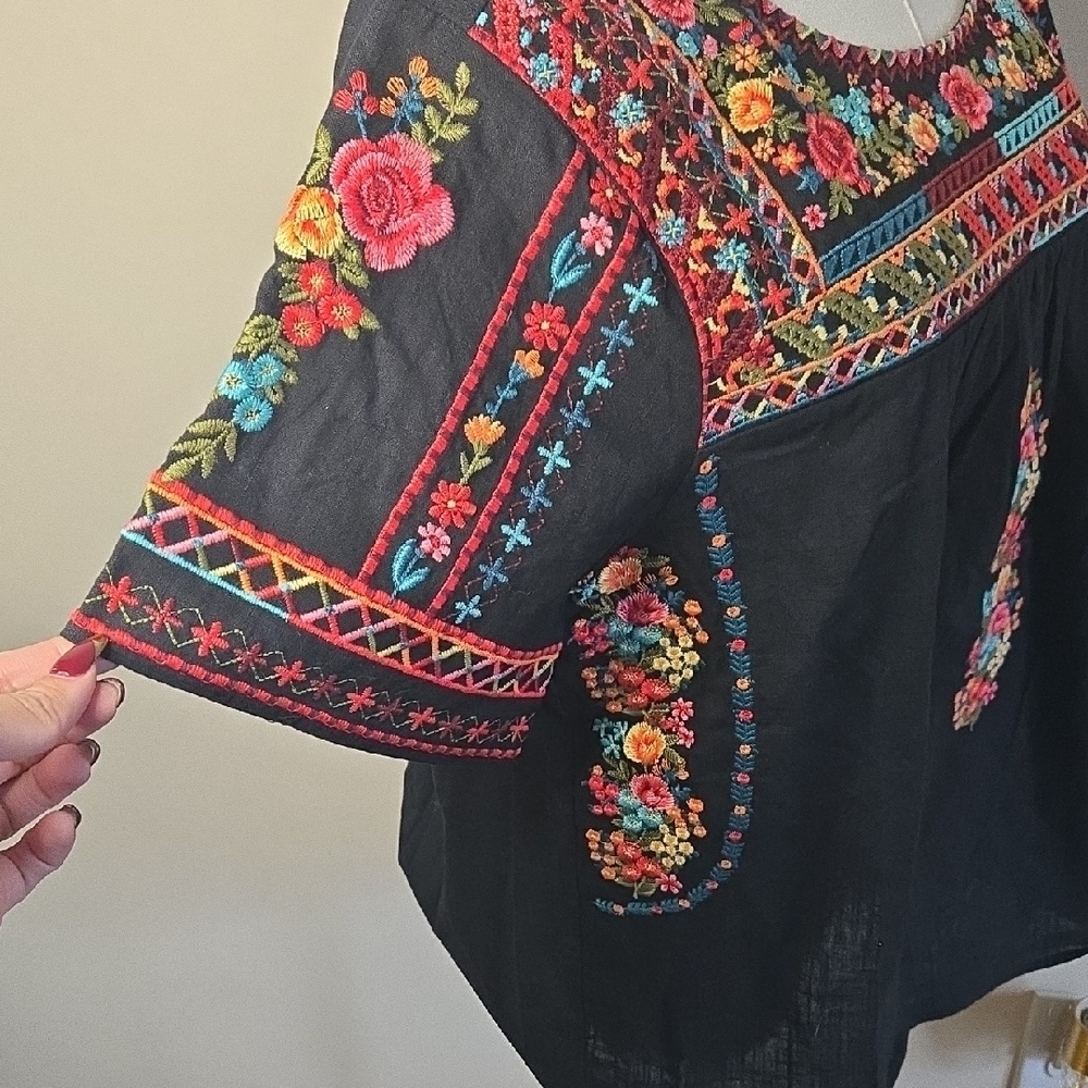 NWT Savanna Jane Embroidered Top Medium, 100% Cotton Boho Stitching Artisan - Picture 3 of 7